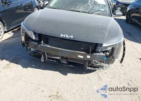 2025 Kia K4 Lxs z USA, uszkodzony, nr VIN 3KPFT4DE9SE117729